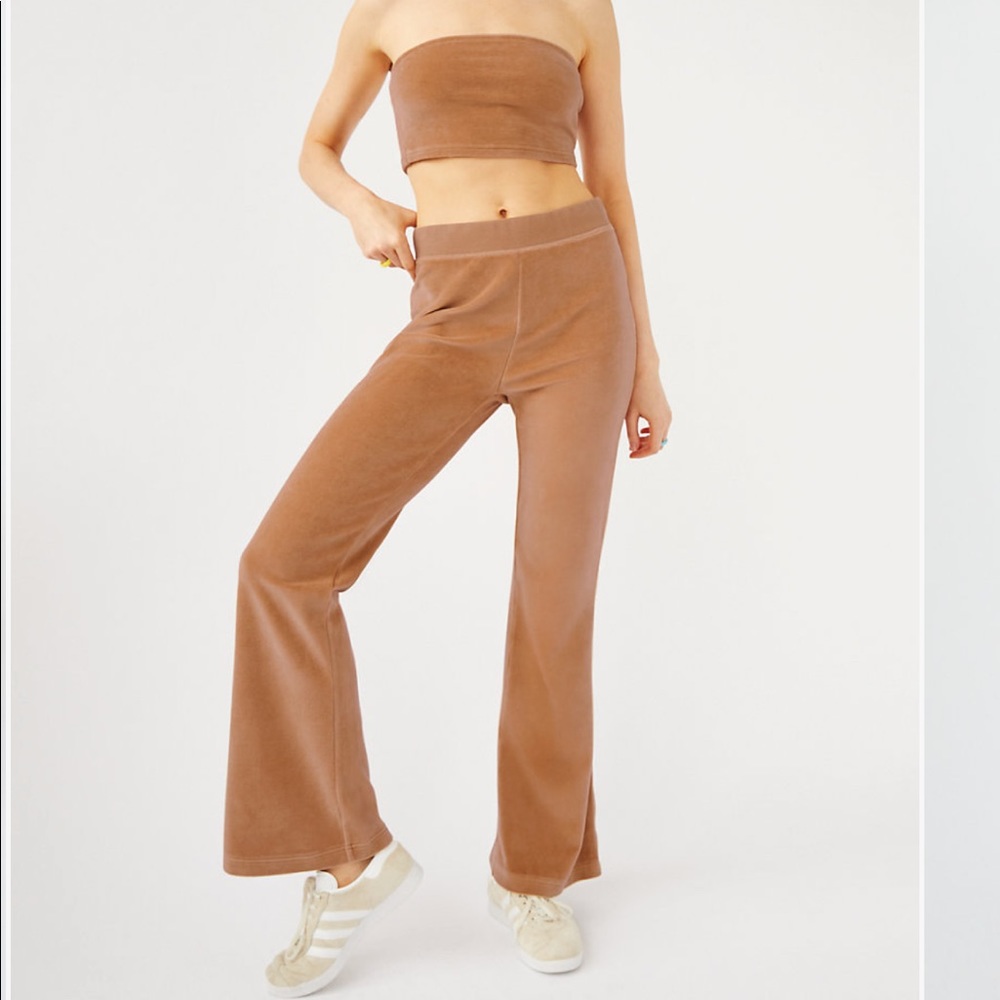 NWT Kiera set aritzia